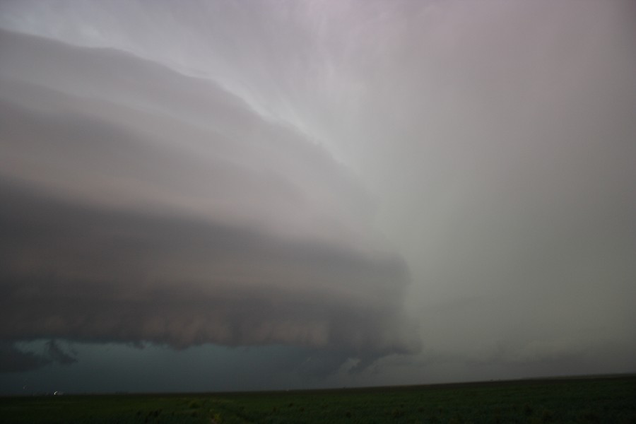 cumulonimbus thunderstorm_base : S of Darrouzett, Texas, USA   23 May 2007