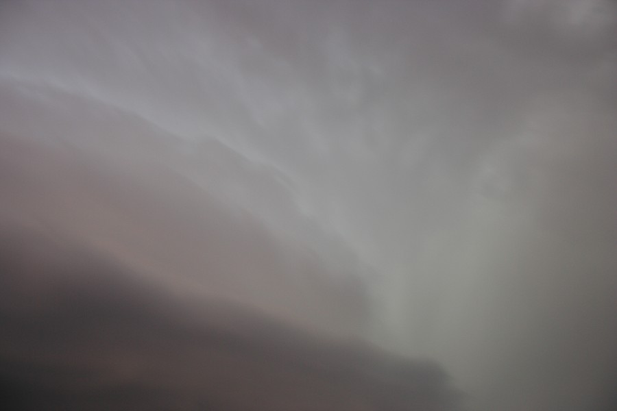 cumulonimbus supercell_thunderstorm : S of Darrouzett, Texas, USA   23 May 2007