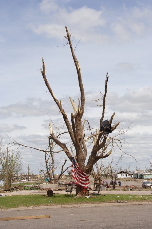 disasters storm_damage : Greensburg, Kansas, USA   25 May 2007