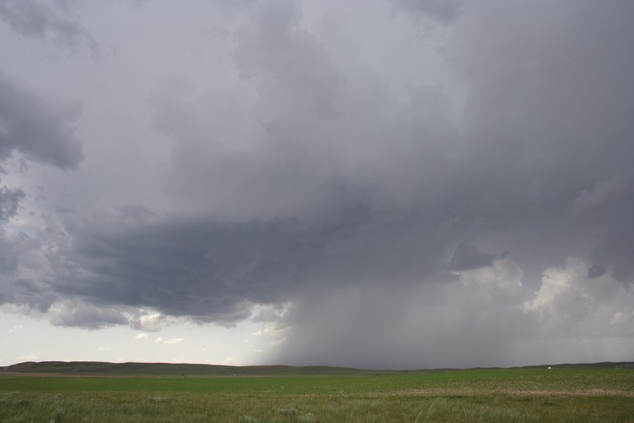 raincascade precipitation_cascade : S of Holyoke, Colorado, USA   27 May 2007