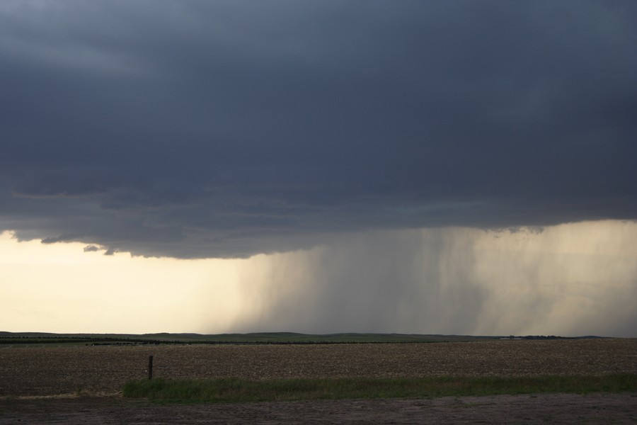 raincascade precipitation_cascade : N of Benkelman, USA   27 May 2007