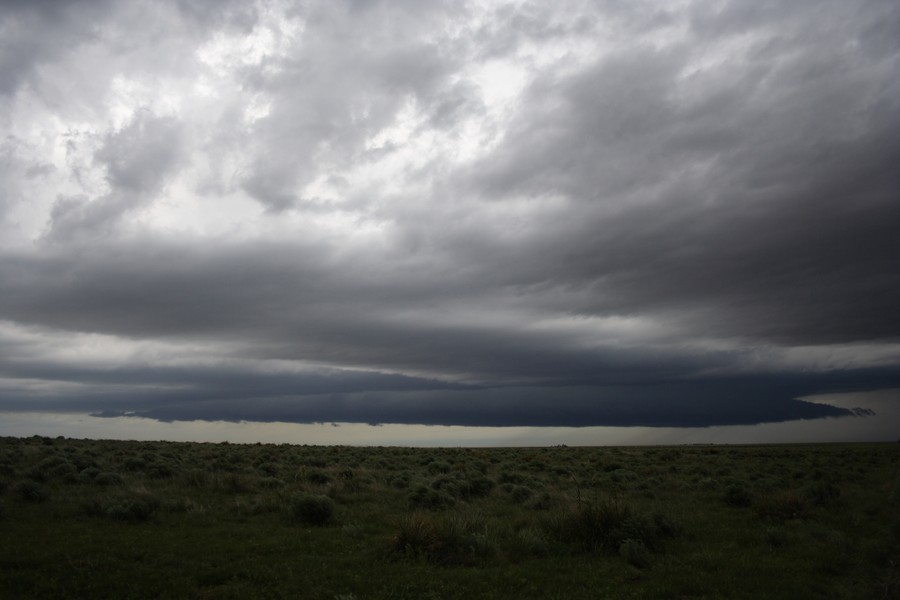 cumulonimbus thunderstorm_base : N of Eads, Colorado, USA   29 May 2007