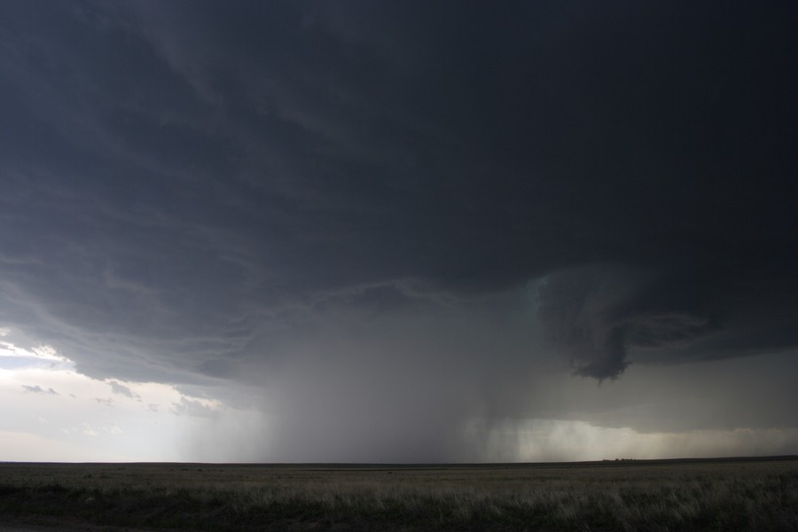 cumulonimbus supercell_thunderstorm : ESE of Campo, Colorado, USA   31 May 2007