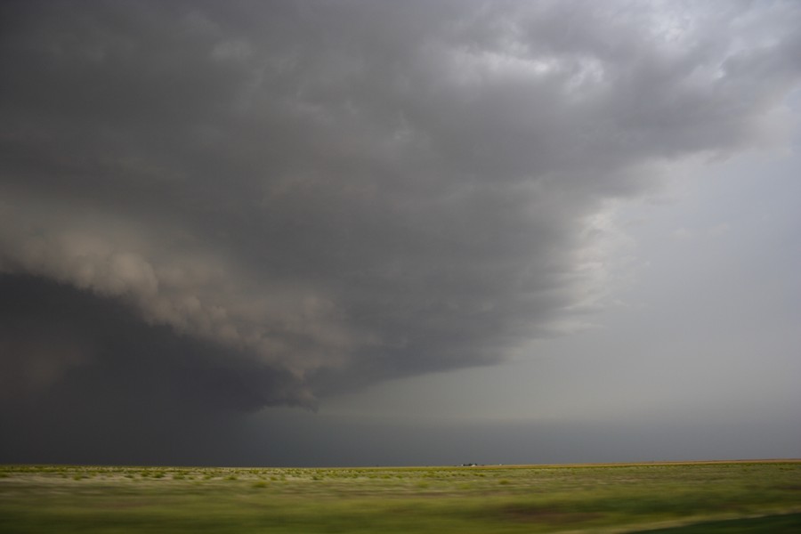 cumulonimbus supercell_thunderstorm : E of Keyes, Oklahoma, USA   31 May 2007