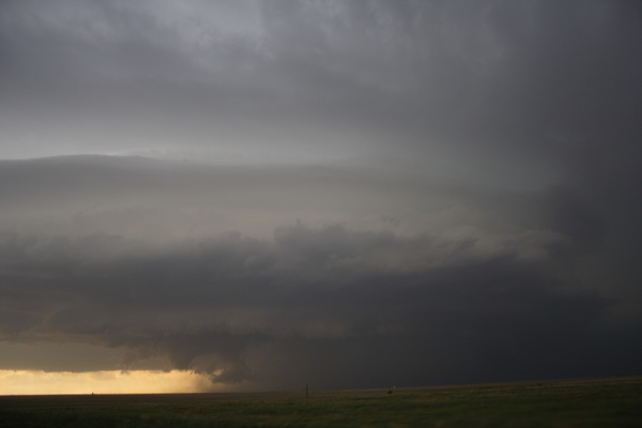 cumulonimbus thunderstorm_base : E of Keyes, Oklahoma, USA   31 May 2007