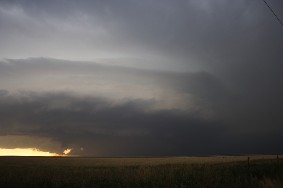 cumulonimbus supercell_thunderstorm : E of Keyes, Oklahoma, USA   31 May 2007