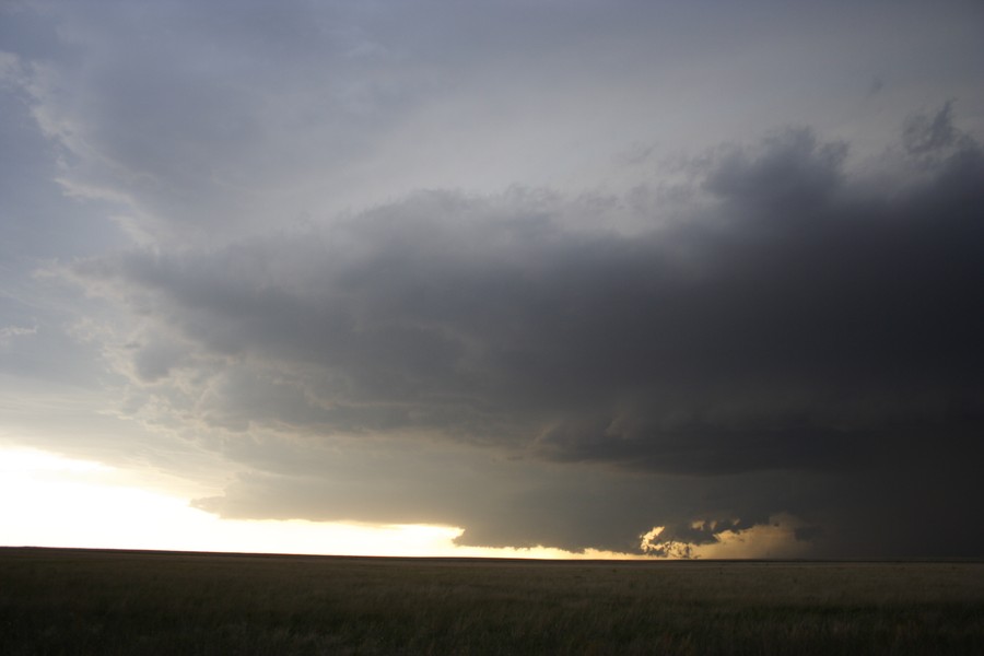 wallcloud thunderstorm_wall_cloud : E of Keyes, Oklahoma, USA   31 May 2007