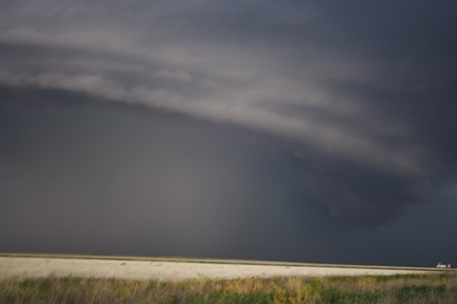 raincascade precipitation_cascade : E of Keyes, Oklahoma, USA   31 May 2007