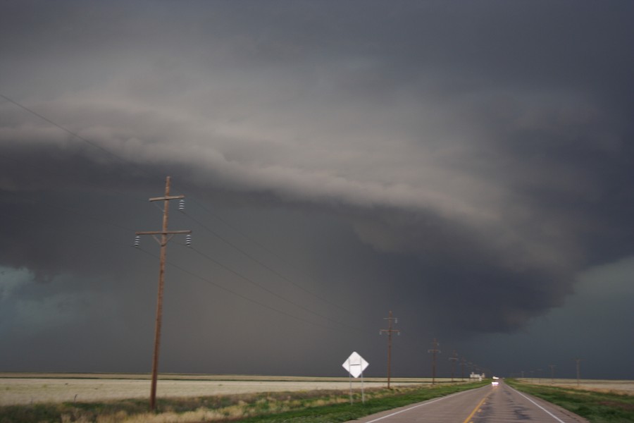 cumulonimbus thunderstorm_base : E of Keyes, Oklahoma, USA   31 May 2007