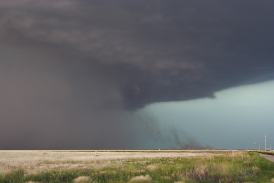 cumulonimbus thunderstorm_base : E of Keyes, Oklahoma, USA   31 May 2007