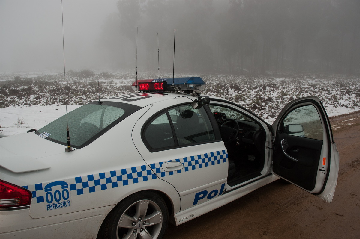 snow snow_pictures : near Tenterfield, NSW   9 June 2007