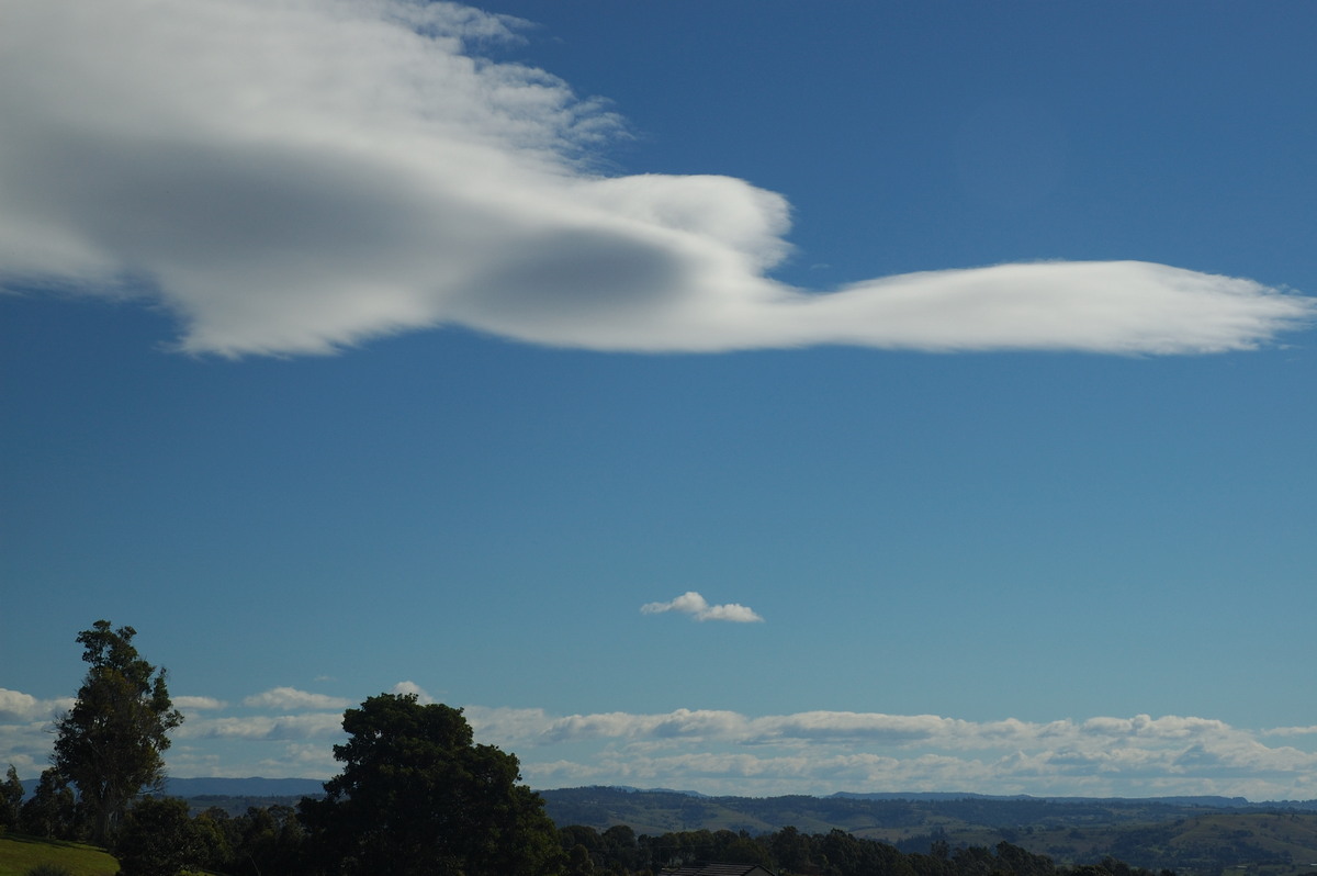 stratocumulus lenticularis : McLeans Ridges, NSW   30 June 2007