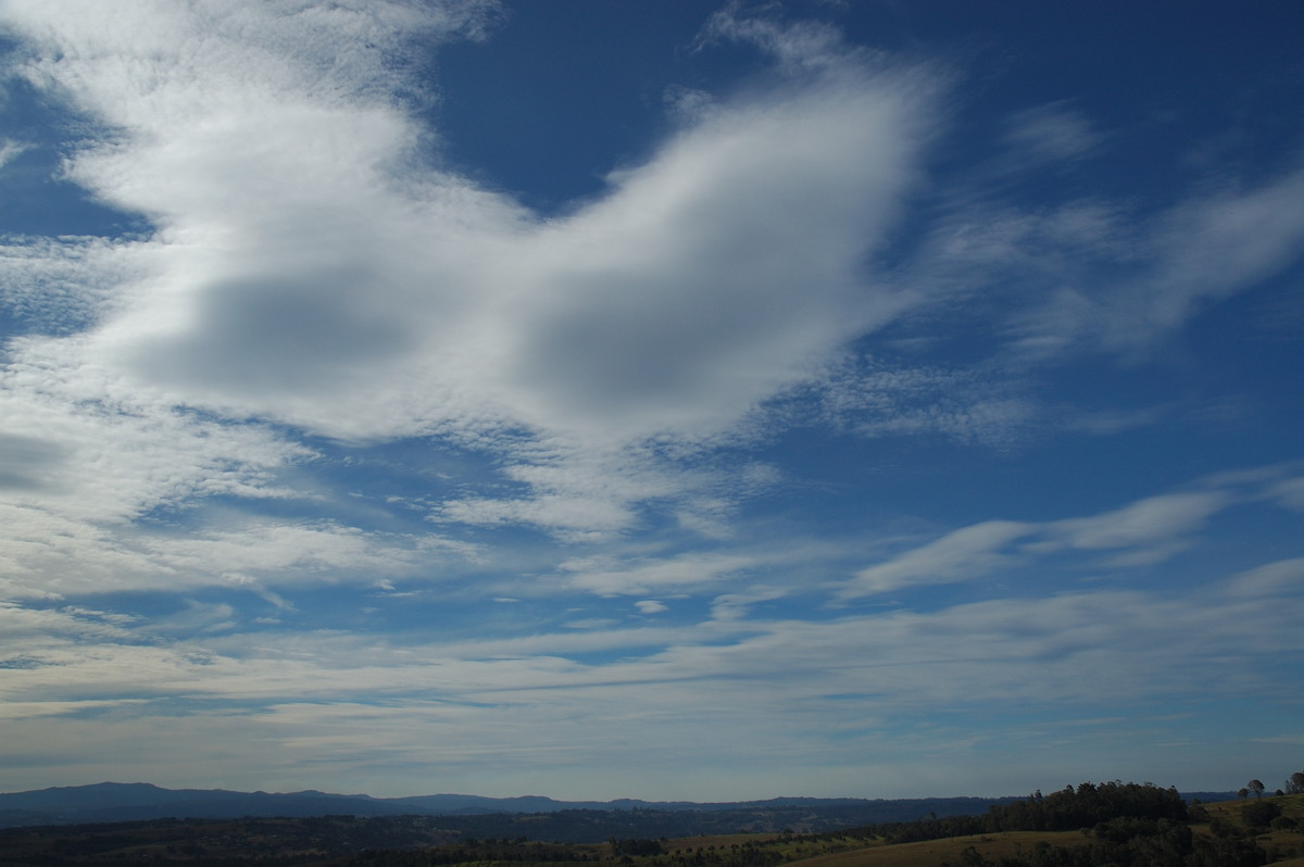 altocumulus lenticularis : McLeans Ridges, NSW   29 July 2007