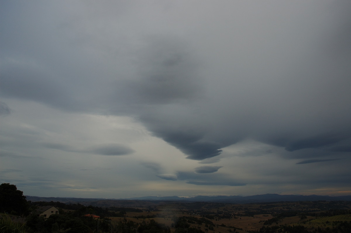 altocumulus lenticularis : McLeans Ridges, NSW   17 August 2007