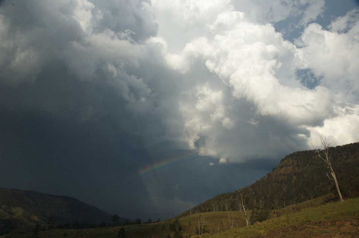 updraft thunderstorm_updrafts : Border Ranges, NSW   6 October 2007