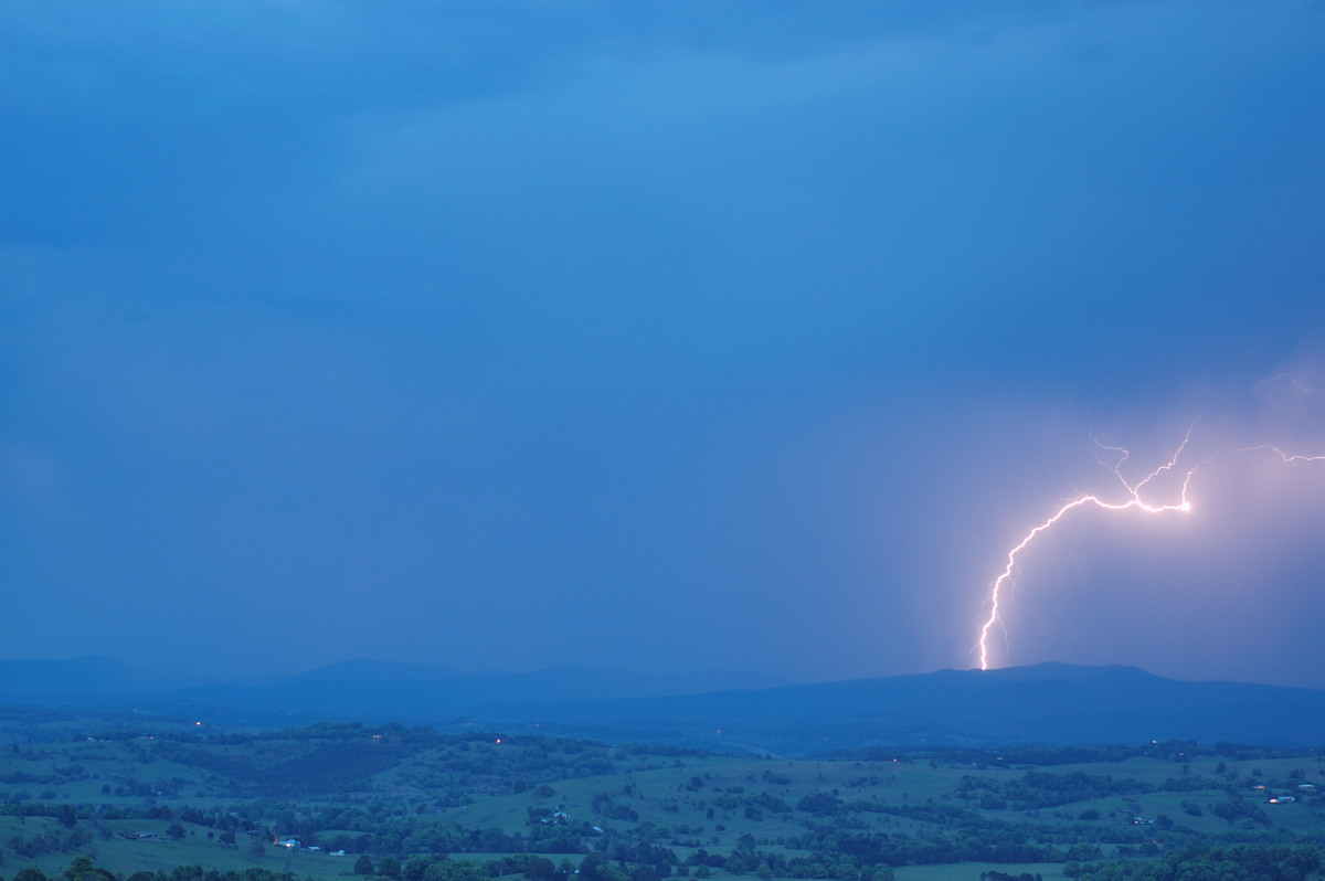 lightning lightning_bolts : McLeans Ridges, NSW   7 October 2007