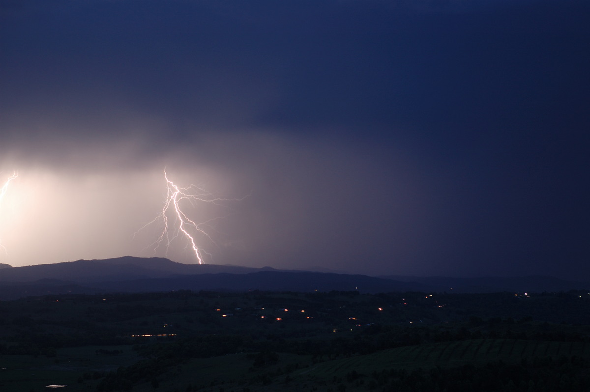 lightning lightning_bolts : McLeans Ridges, NSW   7 October 2007