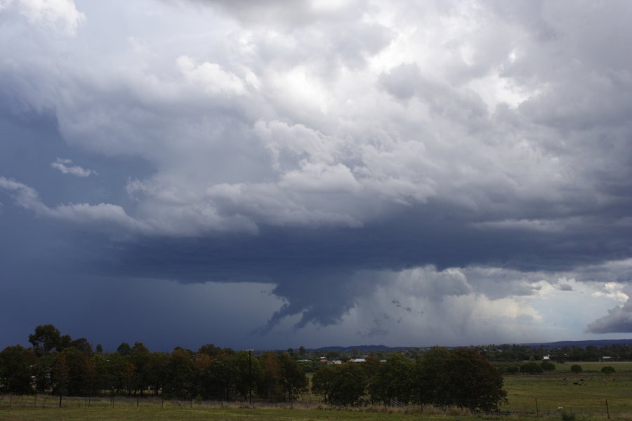 cumulonimbus supercell_thunderstorm : Casino, NSW   26 October 2007