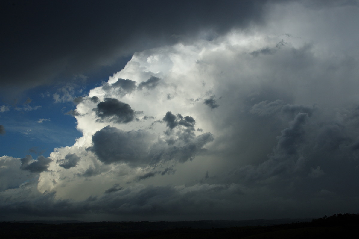 thunderstorm cumulonimbus_incus : McLeans Ridges, NSW   26 October 2007