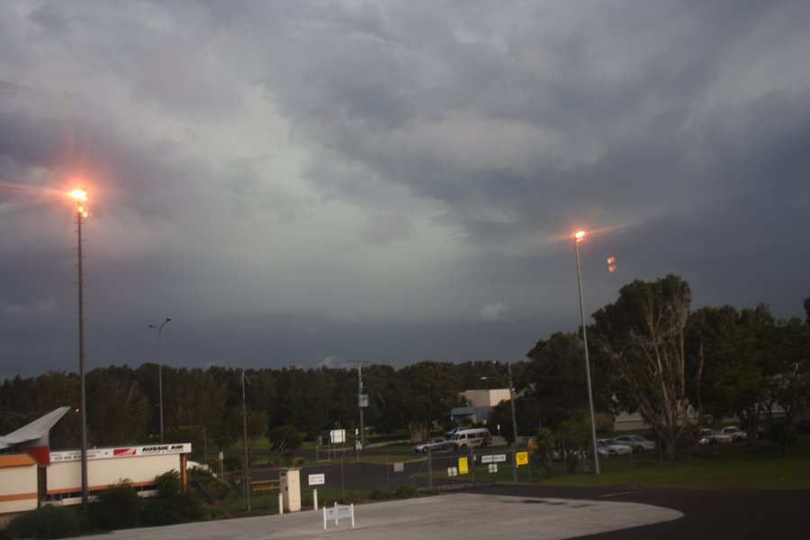 cumulonimbus thunderstorm_base : Ballina, NSW   29 October 2007