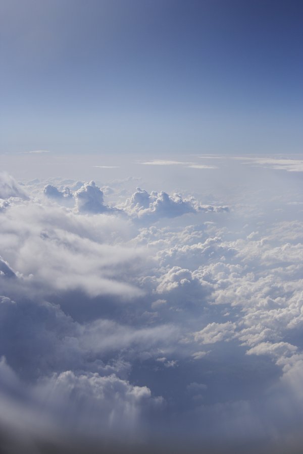 cloudsflying clouds_taken_from_plane : over eastern NSW   29 October 2007