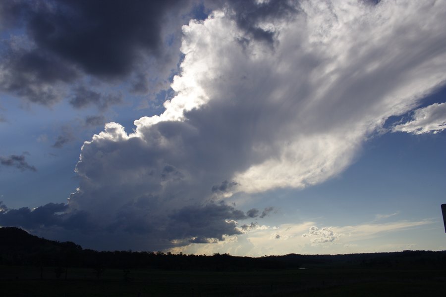 anvil thunderstorm_anvils : near Kyogle, NSW   30 October 2007