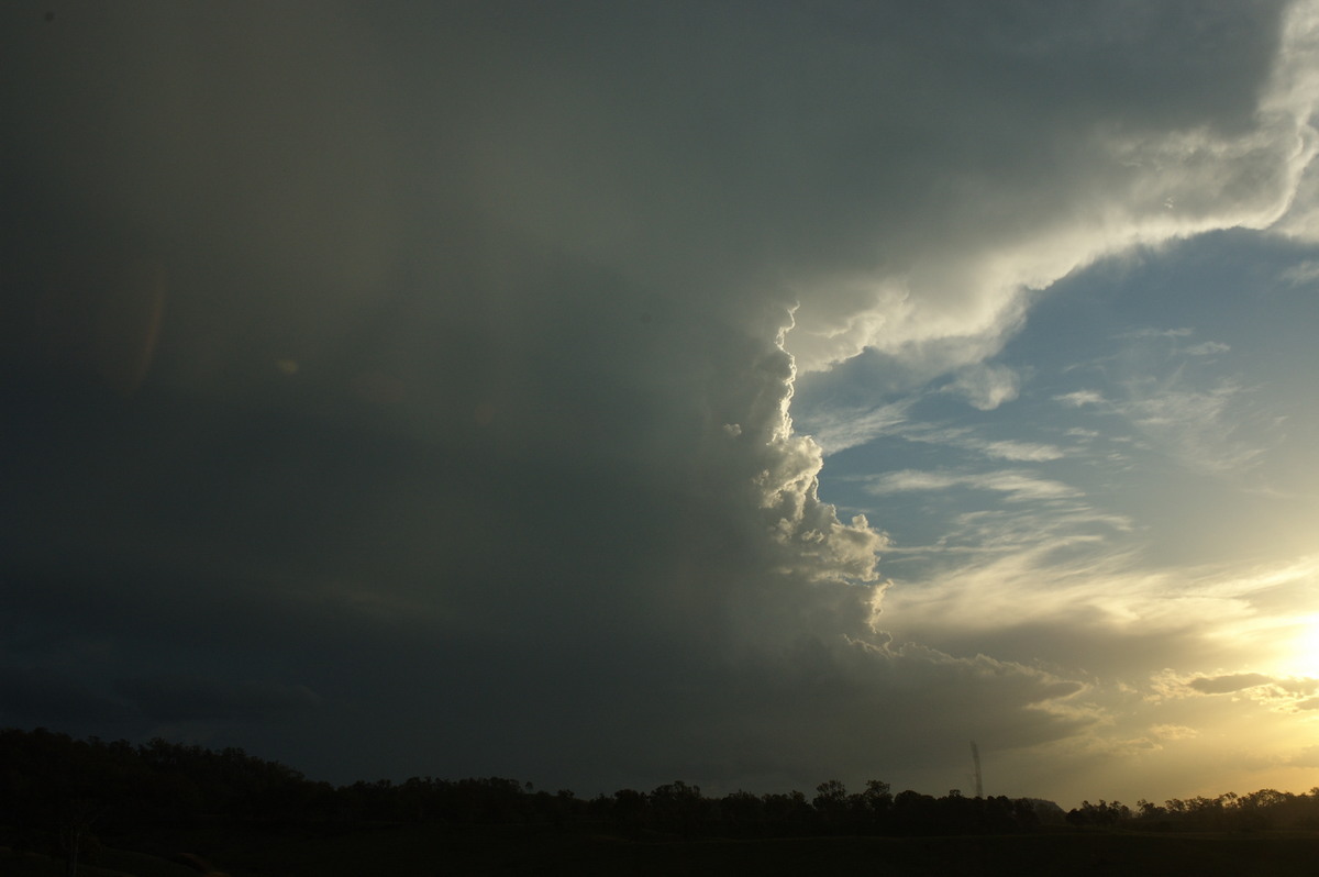 thunderstorm cumulonimbus_incus : W of Kyogle, NSW   30 October 2007