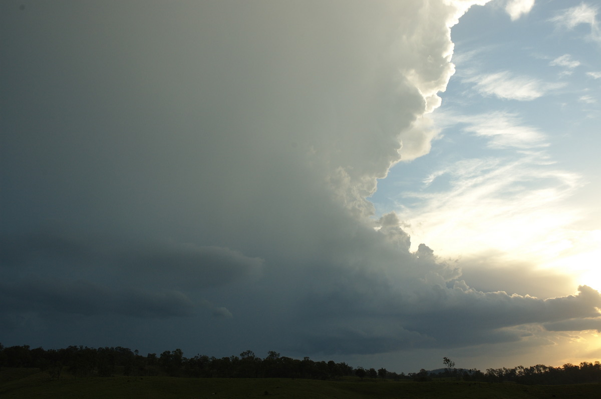 cumulonimbus thunderstorm_base : W of Kyogle, NSW   30 October 2007