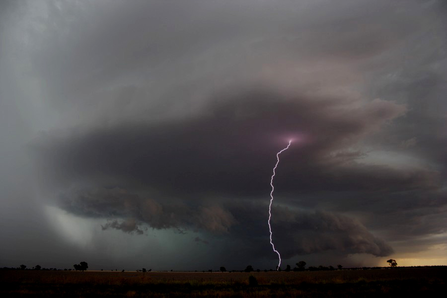 cumulonimbus thunderstorm_base : near North Star, NSW   31 October 2007