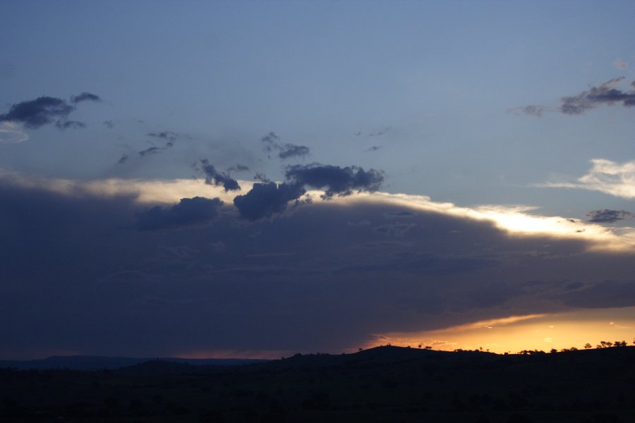 anvil thunderstorm_anvils : near Sofala, NSW   19 November 2007