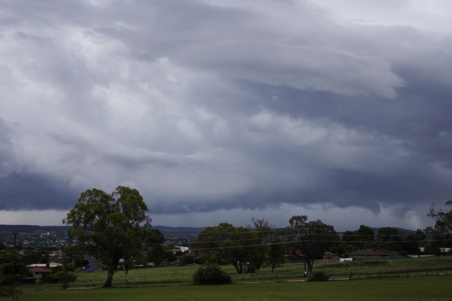 cumulonimbus thunderstorm_base : Inverell, NSW   23 November 2007