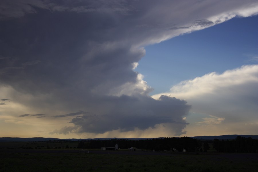 anvil thunderstorm_anvils : E of Bathurst, NSW   7 December 2007