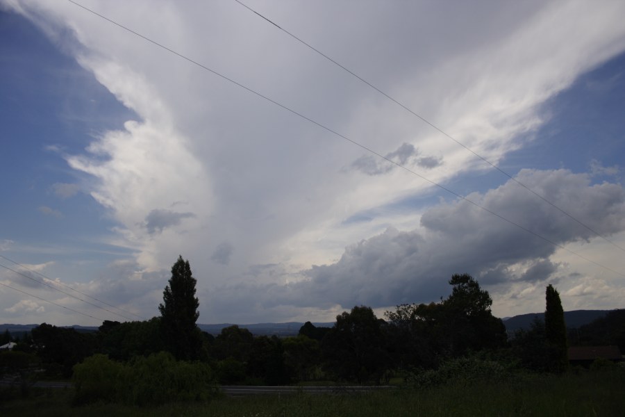 anvil thunderstorm_anvils : near Lithgow, NSW   8 December 2007