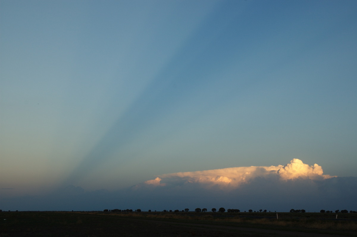 halosundog halo_sundog_crepuscular_rays : Coonamble, NSW   8 December 2007