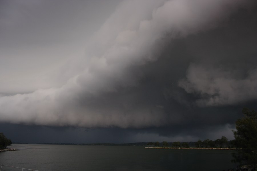 shelfcloud shelf_cloud : Toukley area, NSW   9 December 2007