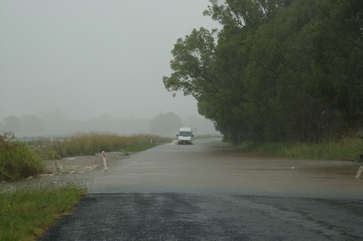 flashflooding flood_pictures : Eltham, NSW   4 January 2008