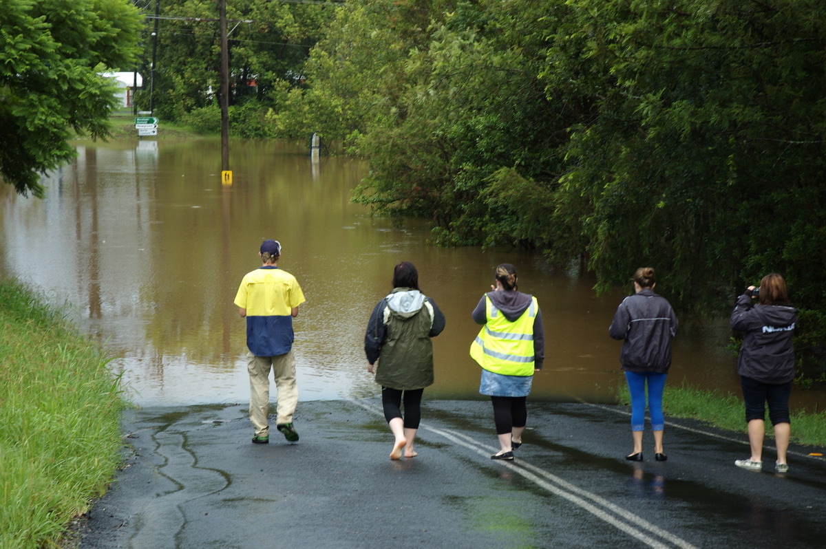 flashflooding flood_pictures : Lismore, NSW   4 January 2008