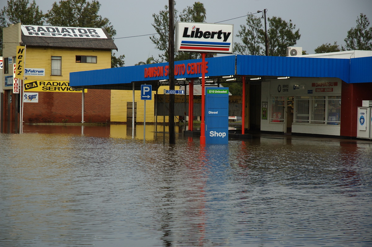 flashflooding flood_pictures : Lismore, NSW   4 January 2008