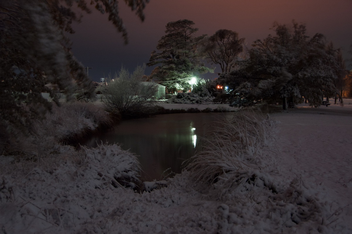 snow snow_pictures : Guyra, NSW   18 May 2008