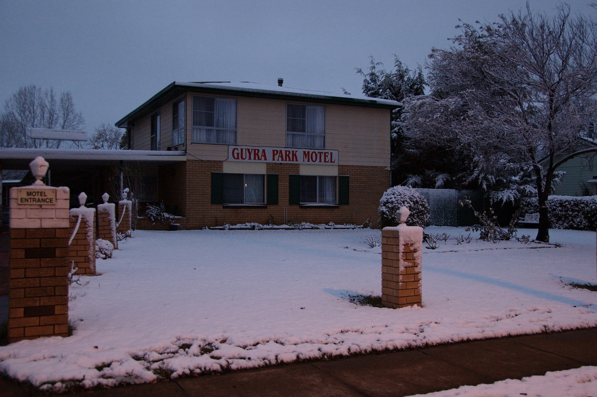 snow snow_pictures : Guyra, NSW   18 May 2008