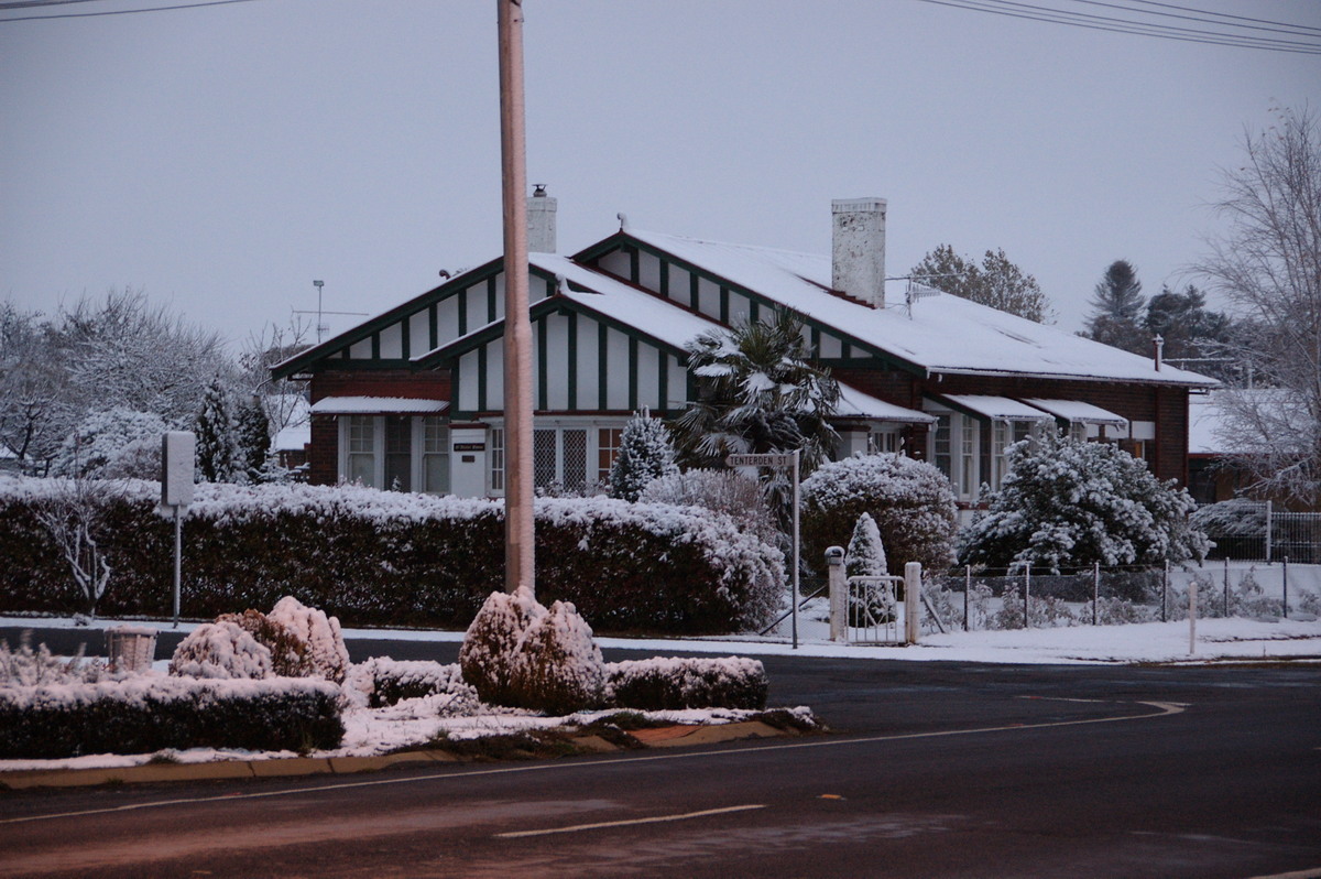 snow snow_pictures : Guyra, NSW   18 May 2008