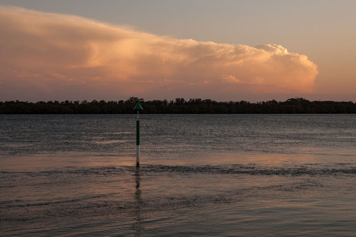 thunderstorm cumulonimbus_incus : Ballina, NSW   12 September 2008