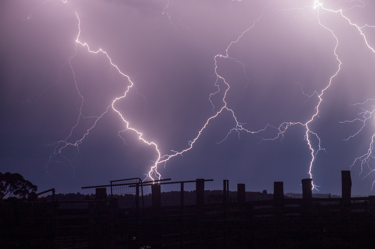 lightning lightning_bolts : Tregeagle, NSW   21 September 2008