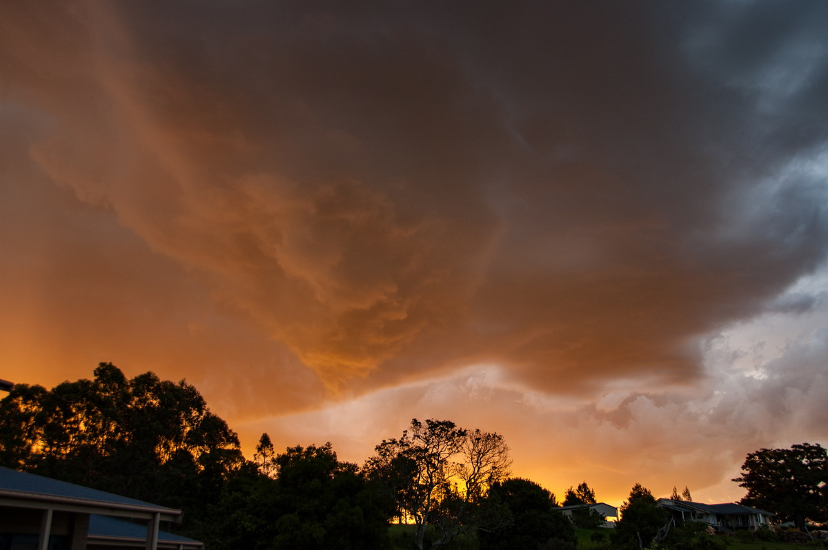 cumulonimbus thunderstorm_base : McLeans Ridges, NSW   6 December 2008