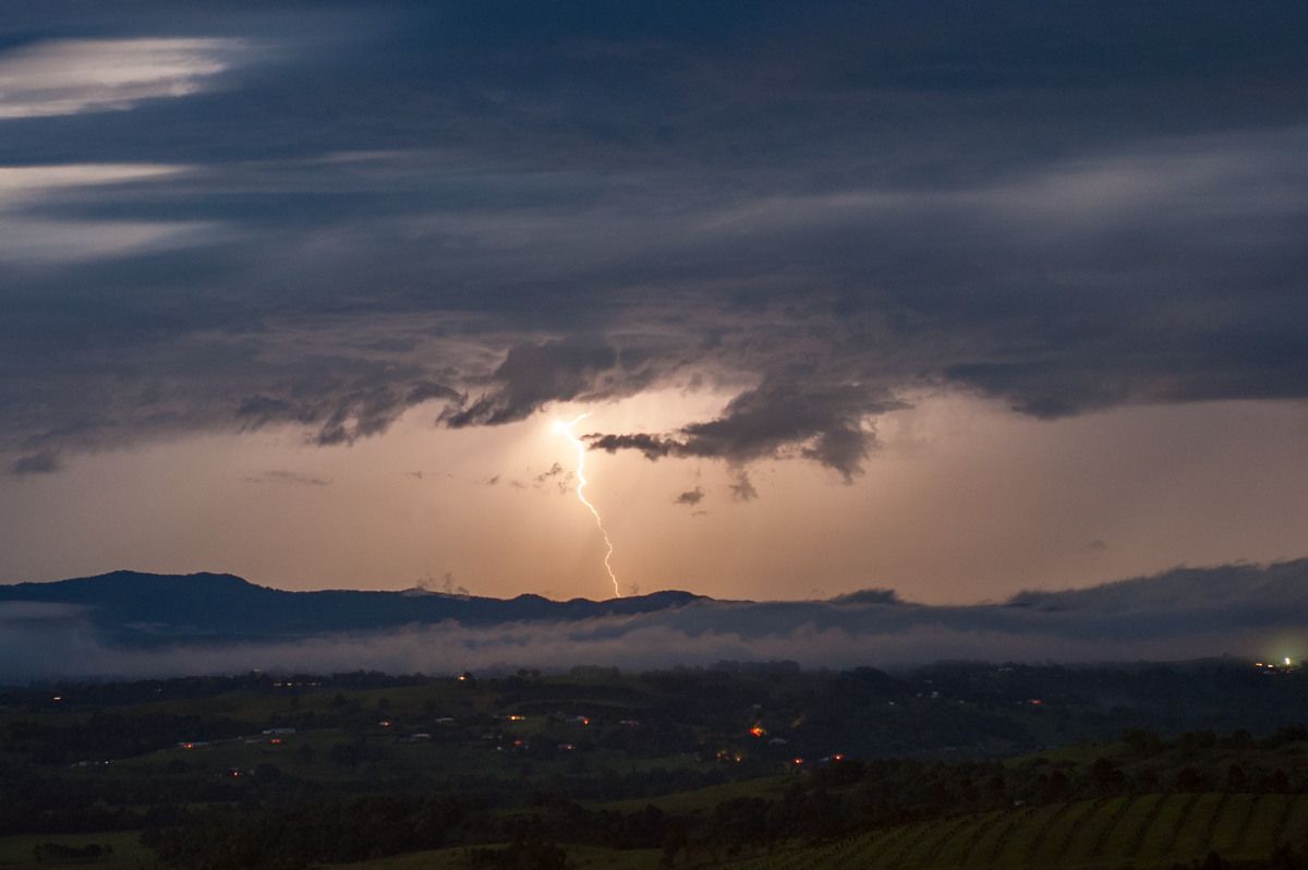 lightning lightning_bolts : McLeans Ridges, NSW   18 December 2008