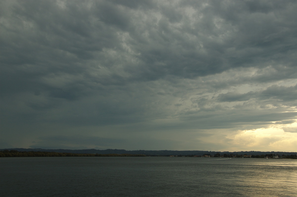 cumulonimbus thunderstorm_base : Ballina, NSW   29 December 2008