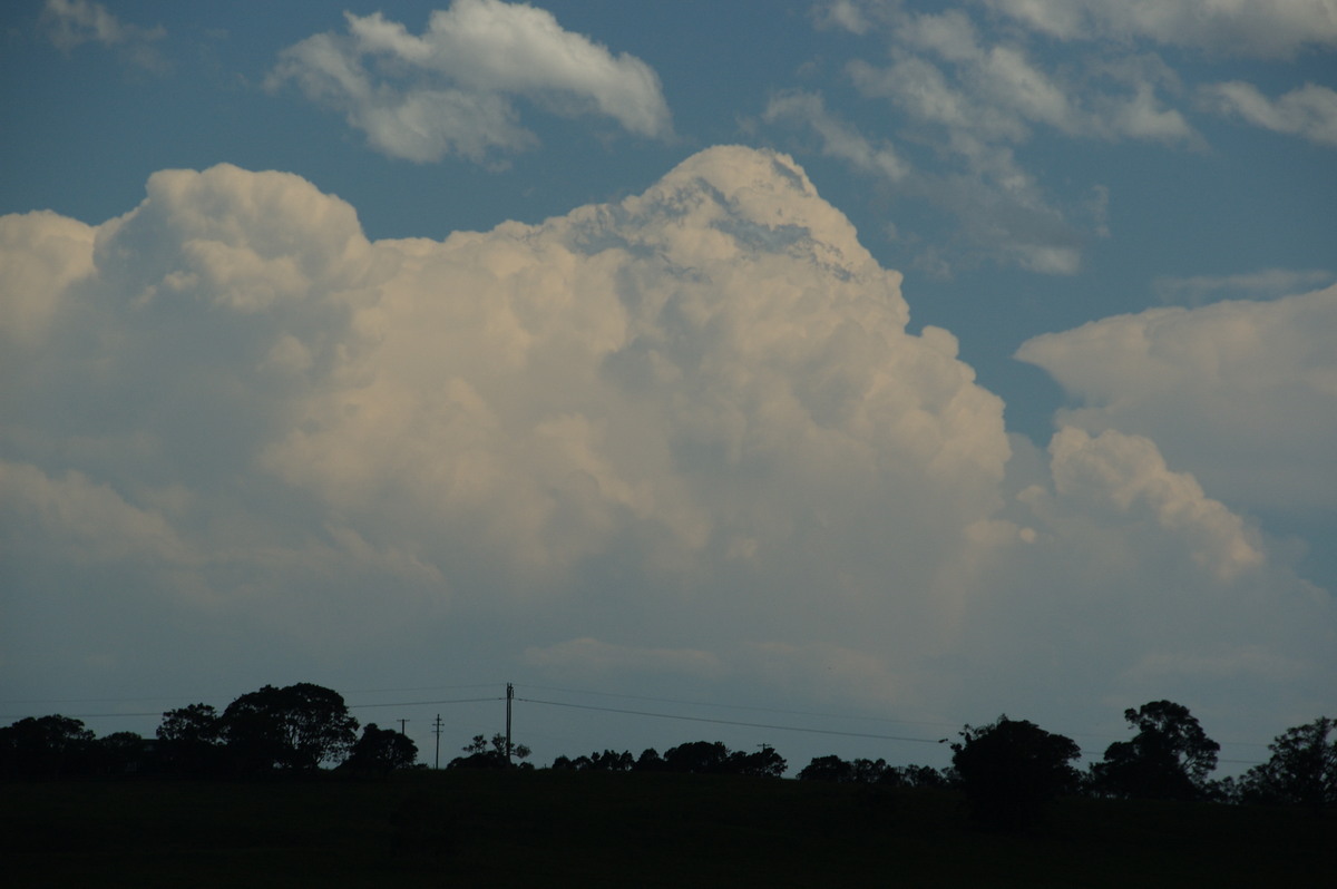 overshoot overshooting_top : McKees Hill, NSW   30 December 2008