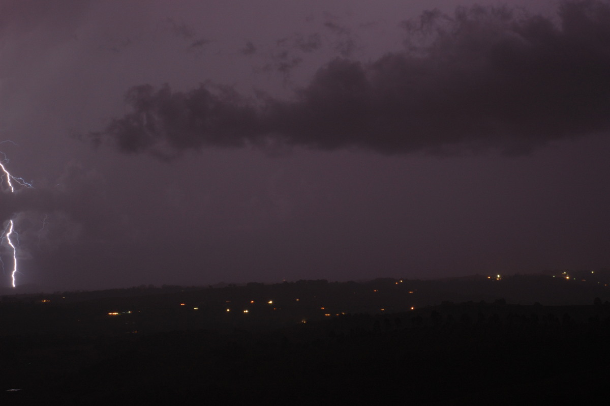 lightning lightning_bolts : McLeans Ridges, NSW   17 April 2009