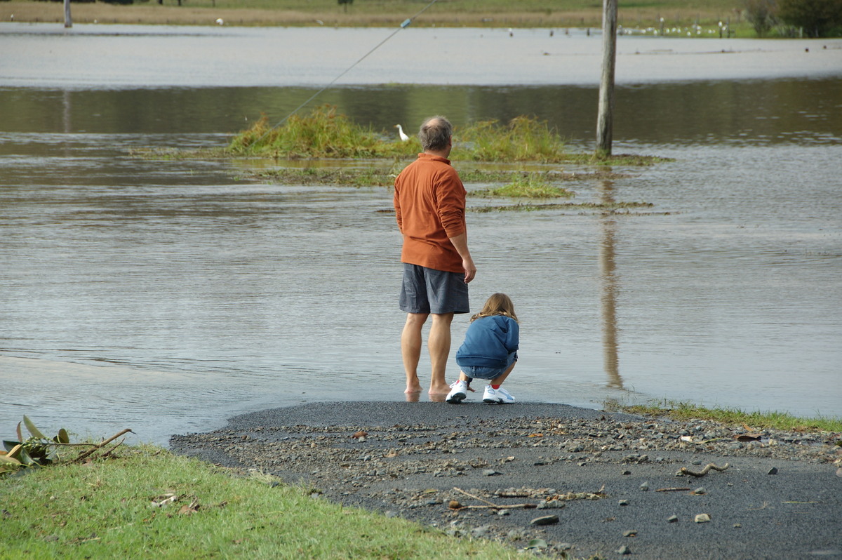 flashflooding flood_pictures : McLeans Ridges, NSW   22 May 2009